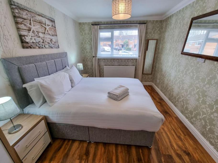 Stunning Family Home Close To The City Centre Manchester Exterior photo